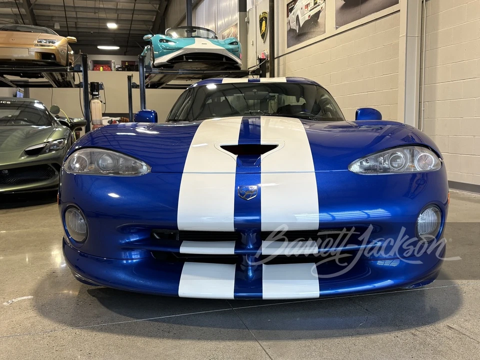 1996 Dodge Viper GTS 2nd Gen - Image 9 of 10