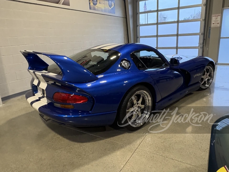 1996 Dodge Viper GTS 2nd Gen - Image 2 of 10