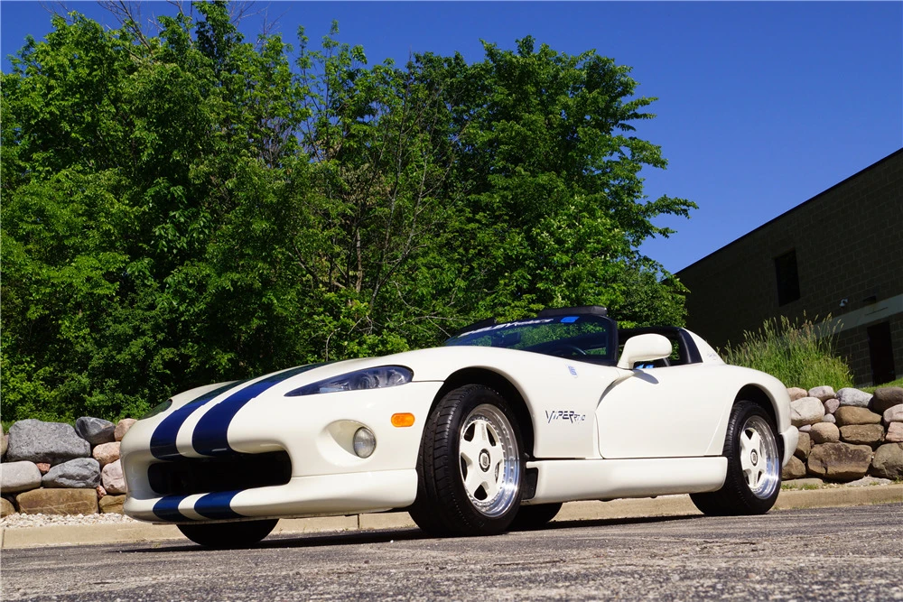 1996 Dodge Viper 2nd Gen - Image 2 of 9