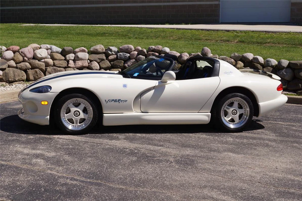 1996 Dodge Viper 2nd Gen - Image 9 of 9