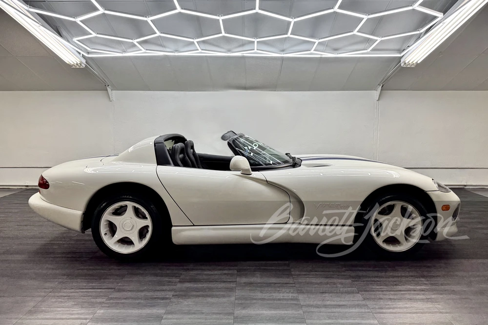 1996 Dodge Viper 2nd Gen - Image 9 of 9