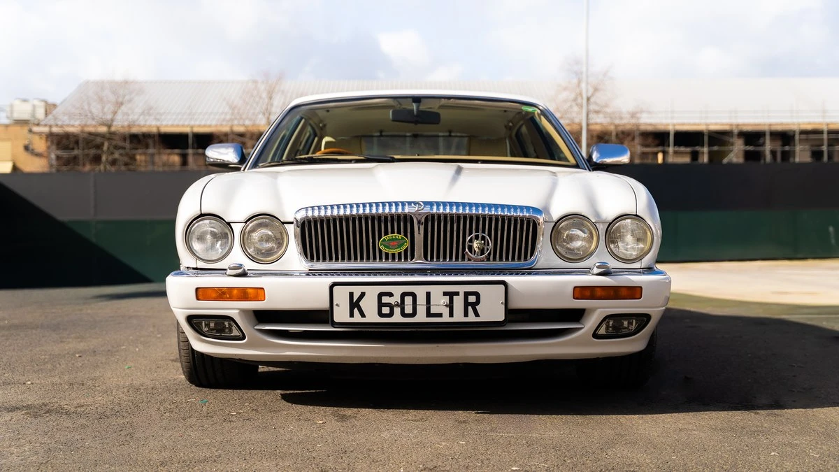 1996 Daimler - Image 7 of 30