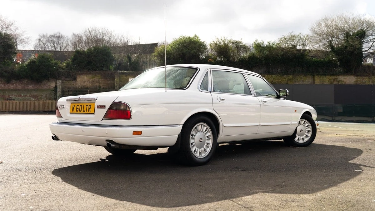 1996 Daimler - Image 11 of 30