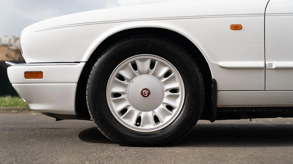 1996 Daimler - Image 29 of 30