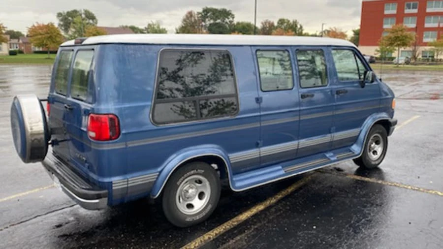 1996 Dodge Ram Van - Image 3 of 6