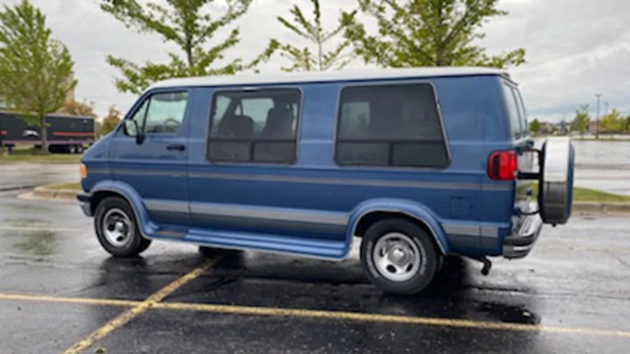 1996 Dodge Ram Van - Image 4 of 6