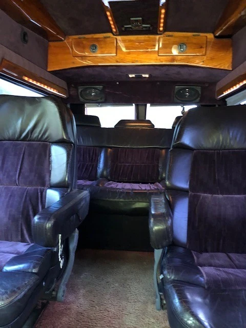 1996 Dodge Ram Van - Image 19 of 21