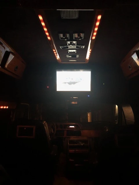 1996 Dodge Ram Van - Image 21 of 21
