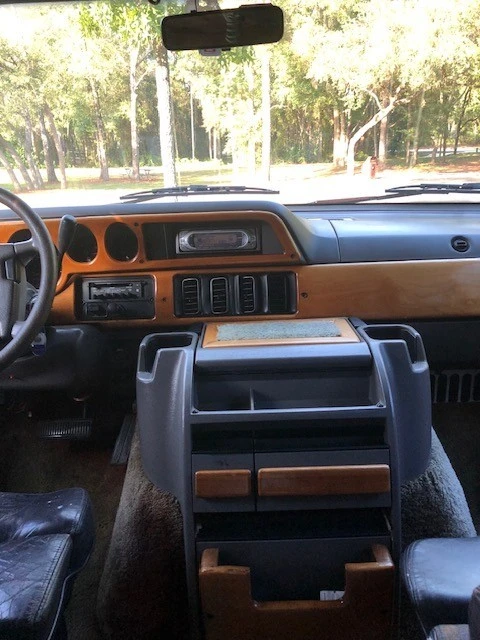 1996 Dodge Ram Van - Image 17 of 21