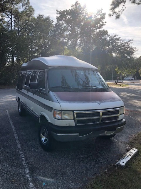 1996 Dodge Ram Van - Image 2 of 21