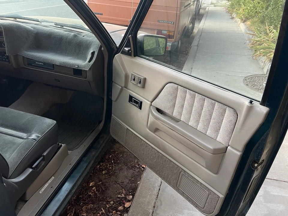 1996 Dodge Dakota 1st Gen - Image 9 of 17