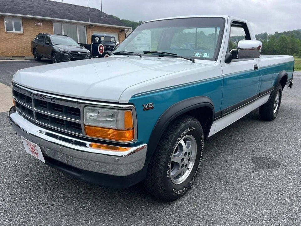 1996 Dodge Dakota 1st Gen - Image 2 of 31