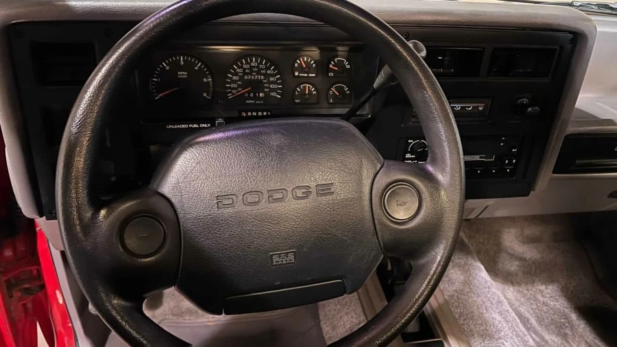 1996 Dodge Dakota 1st Gen - Image 4 of 13