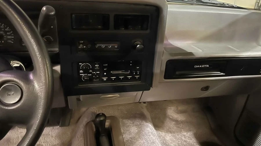 1996 Dodge Dakota 1st Gen - Image 5 of 13