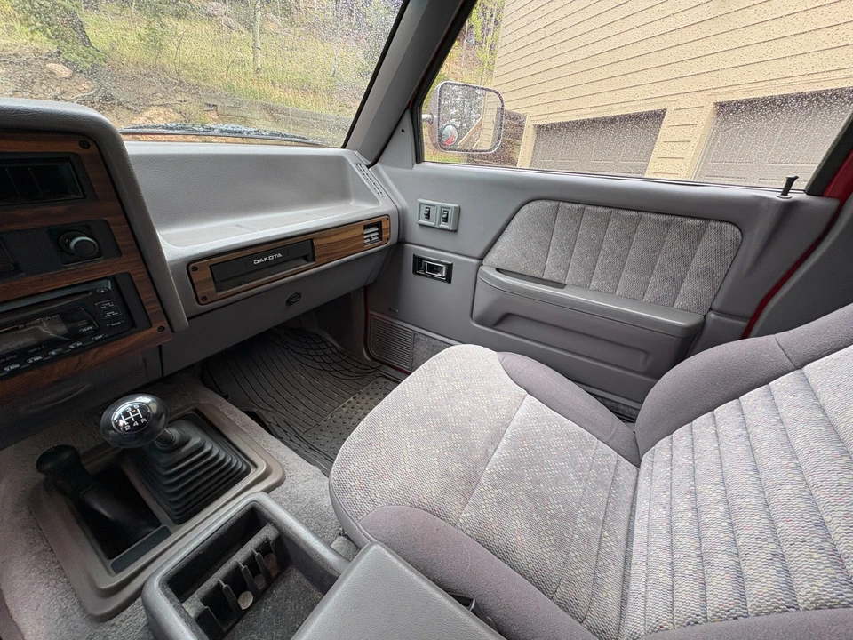 1996 Dodge Dakota 1st Gen - Image 28 of 31