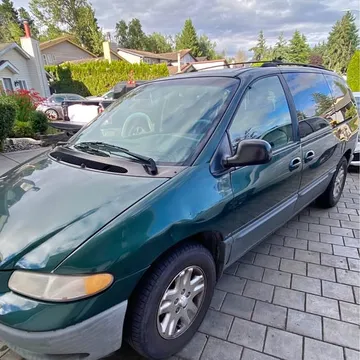 1996 Dodge Grand Caravan LE