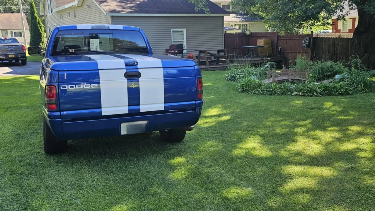 1996 Dodge Ram 2nd Gen - Image 3 of 18