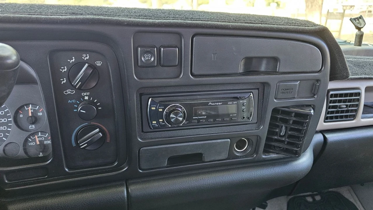1996 Dodge Ram 2nd Gen - Image 23 of 31