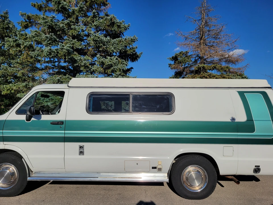1996 Dodge Ram Van - Image 29 of 31