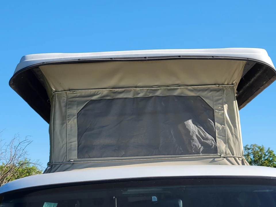 1996 Dodge Ram Van - Image 20 of 31