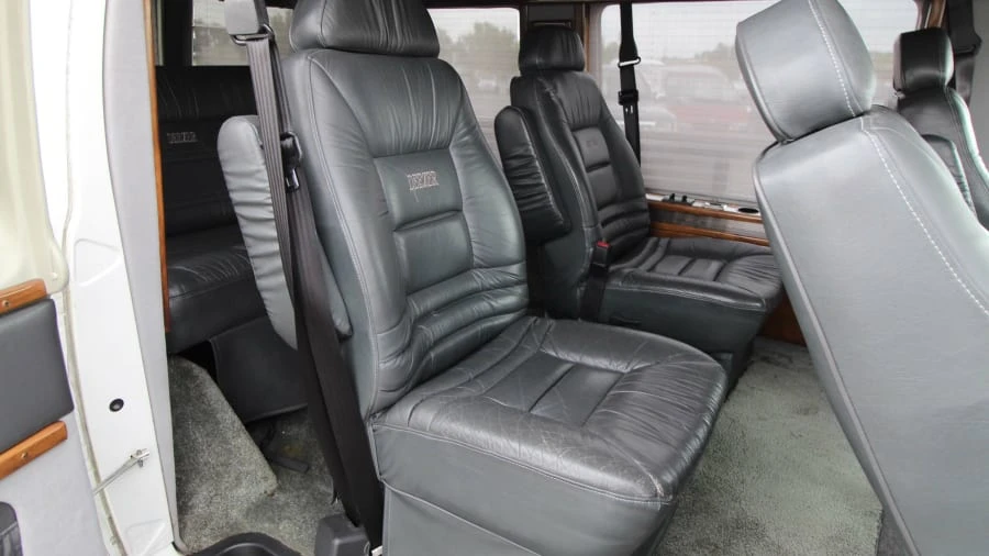 1996 Dodge Ram Van - Image 5 of 14