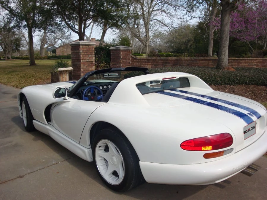 1996 Dodge Viper 2nd Gen - Image 2 of 4