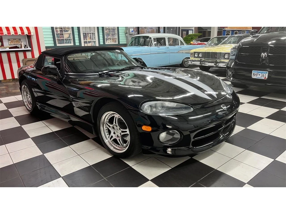 1996 Dodge Viper 2nd Gen - Image 15 of 31