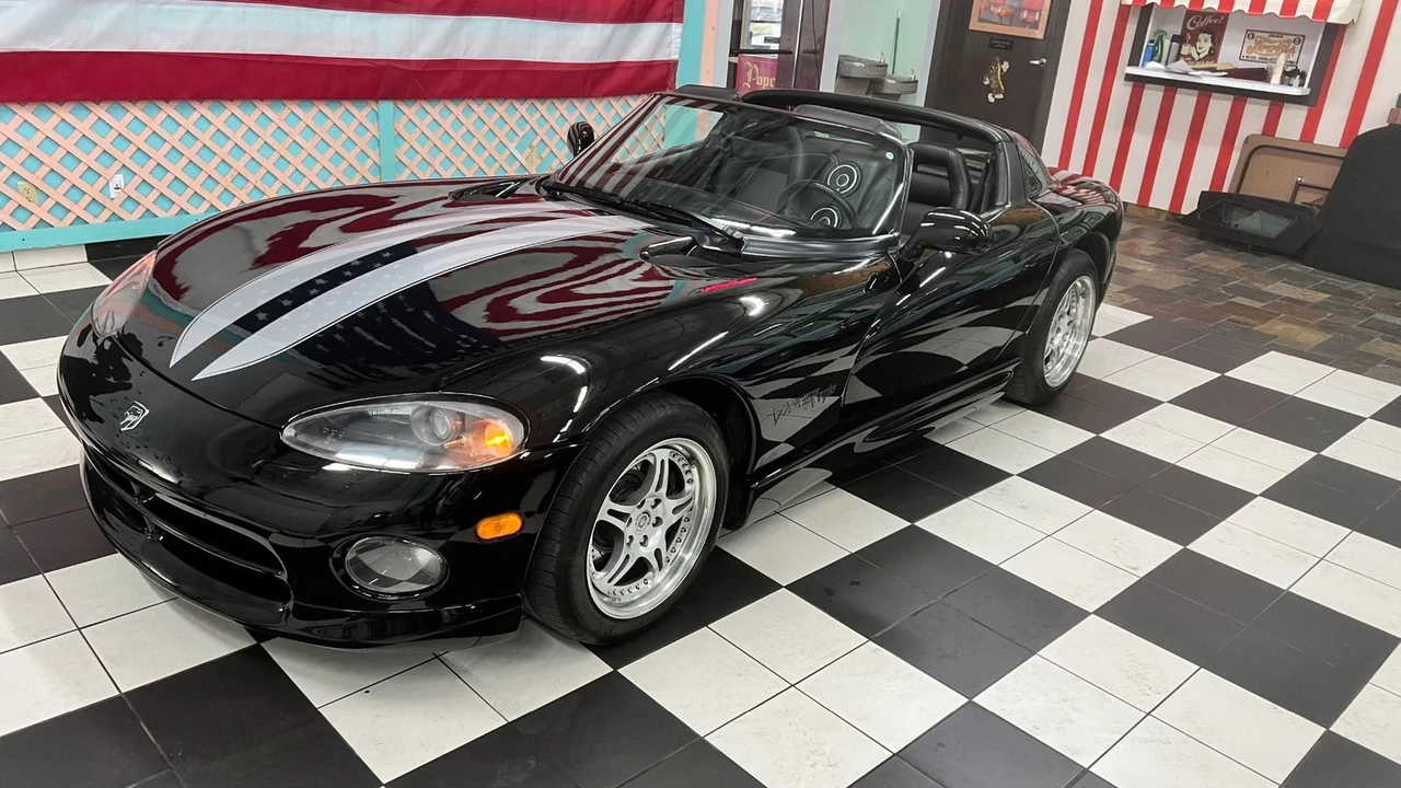 1996 Dodge Viper 2nd Gen - Image 8 of 31