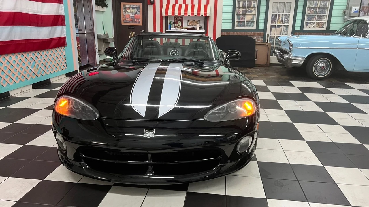 1996 Dodge Viper 1st Gen - Image 9 of 21