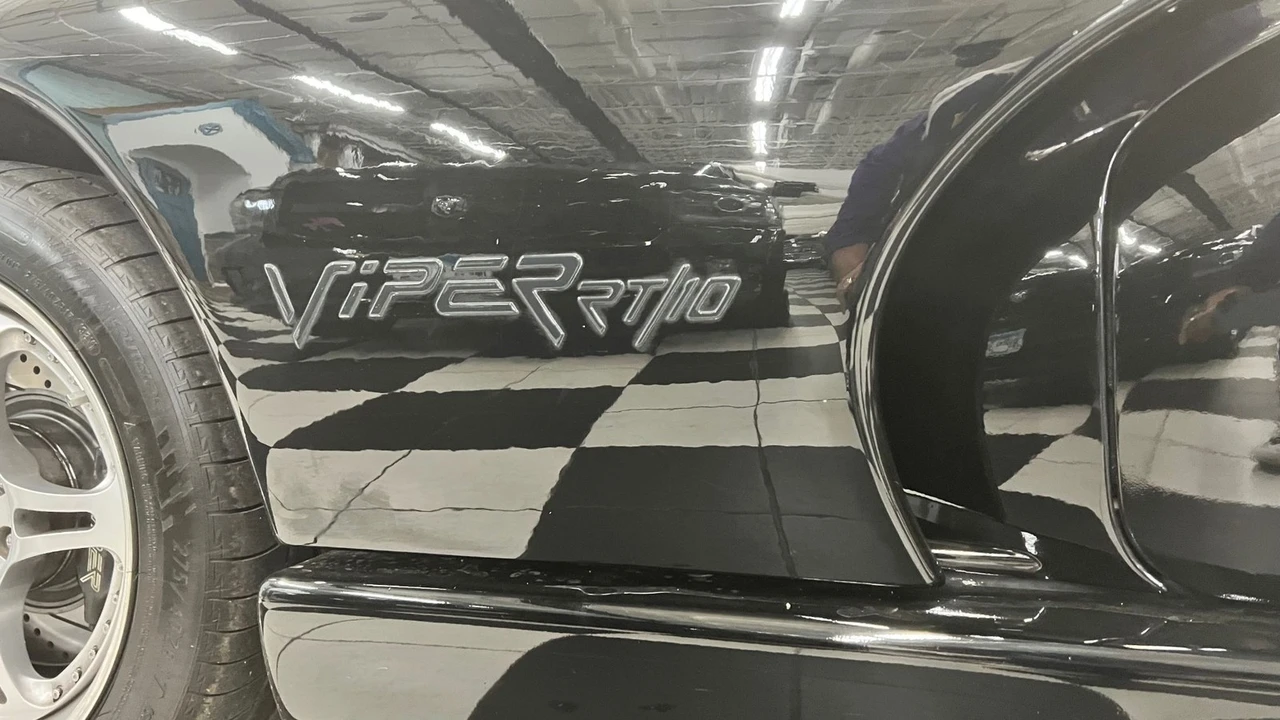1996 Dodge Viper 2nd Gen - Image 27 of 31