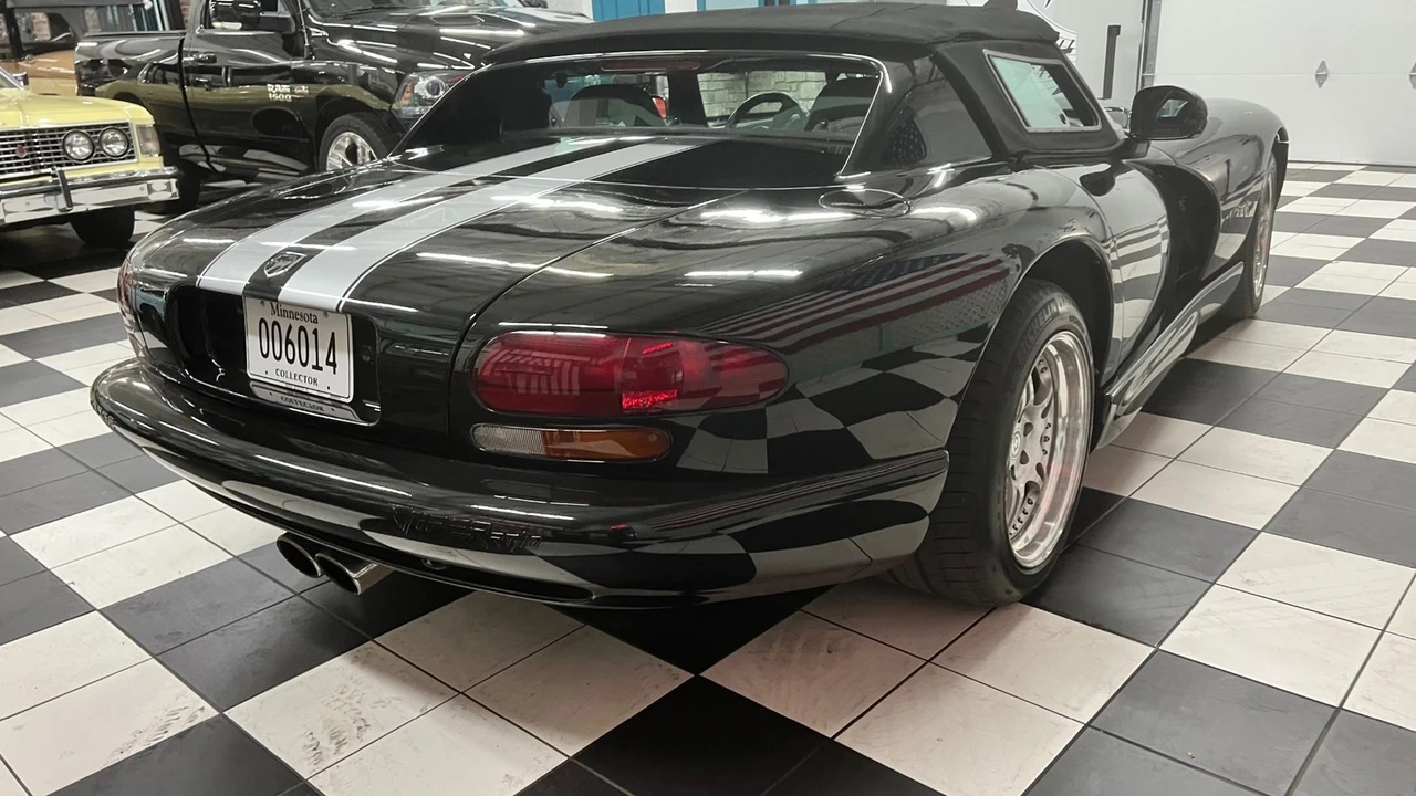 1996 Dodge Viper 1st Gen - Image 14 of 21