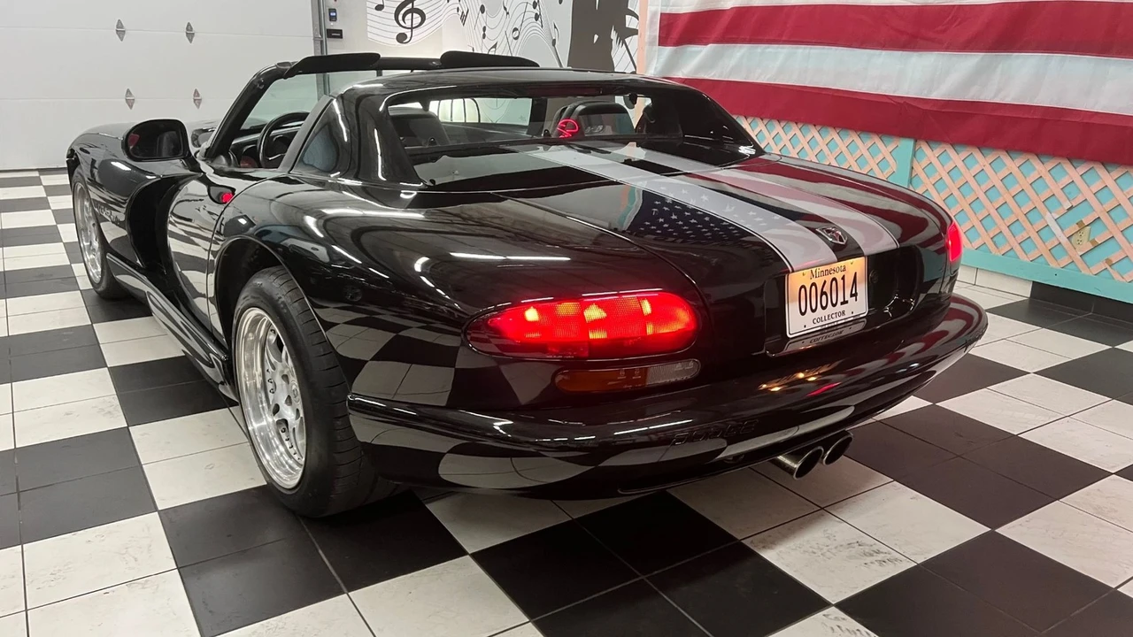 1996 Dodge Viper 1st Gen - Image 3 of 21