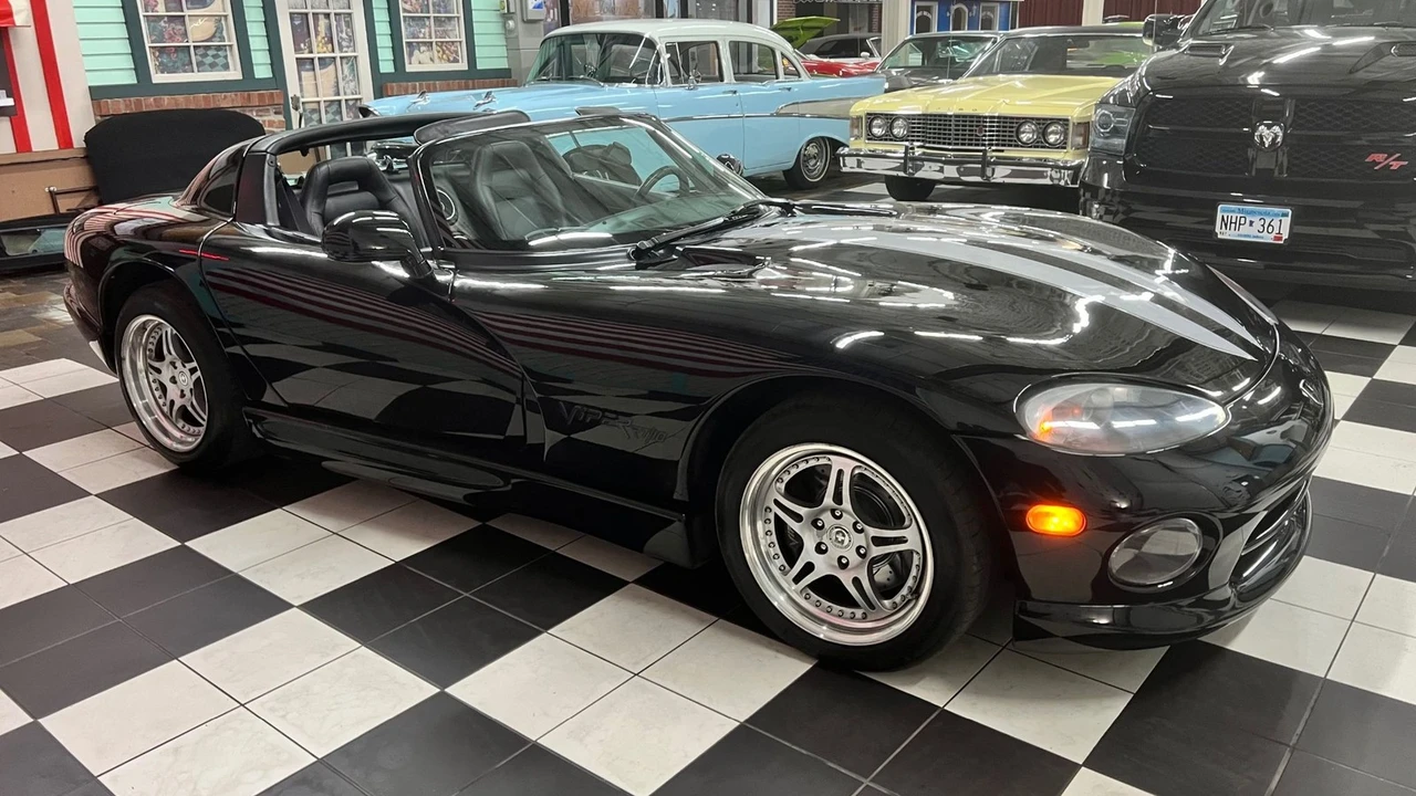 1996 Dodge Viper 2nd Gen - Image 10 of 31