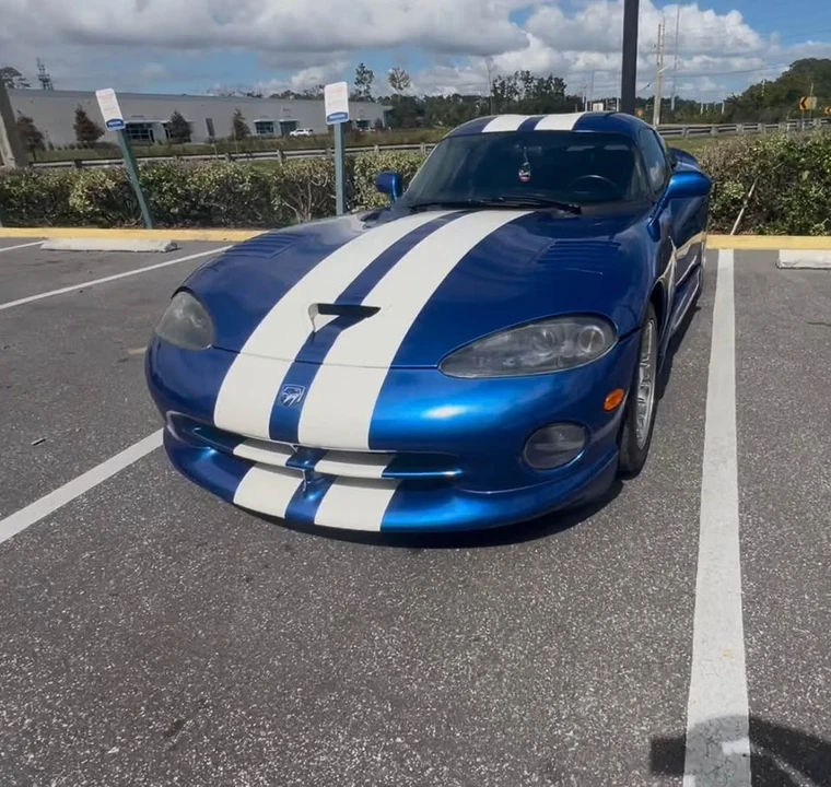1996 Dodge Viper GTS 2nd Gen - Image 4 of 5