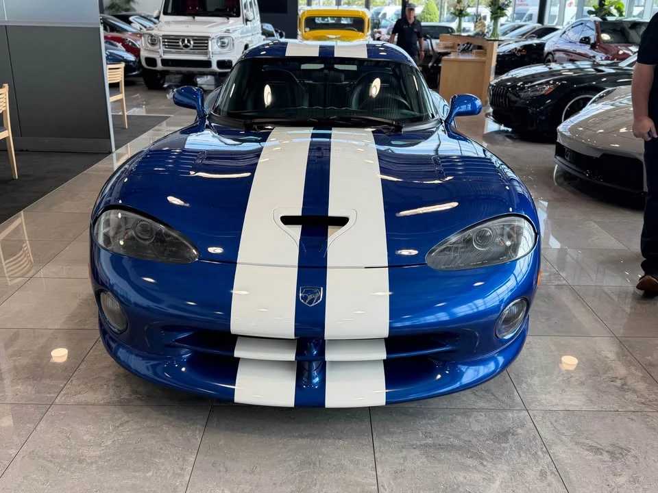 1996 Dodge Viper GTS 2nd Gen - Image 2 of 11