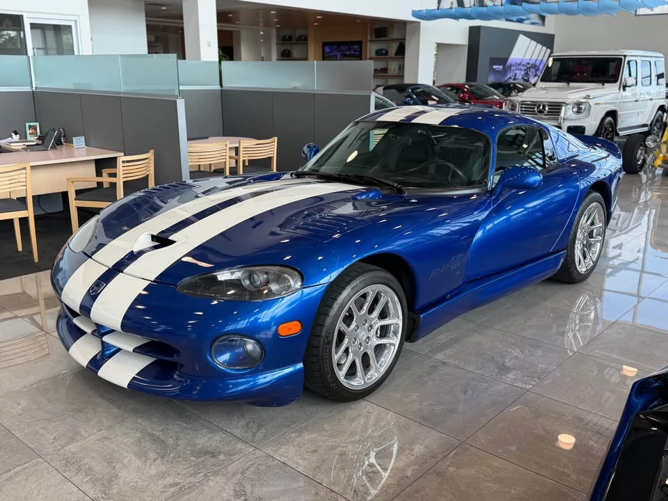 1996 Dodge Viper GTS 2nd Gen - Image 3 of 11