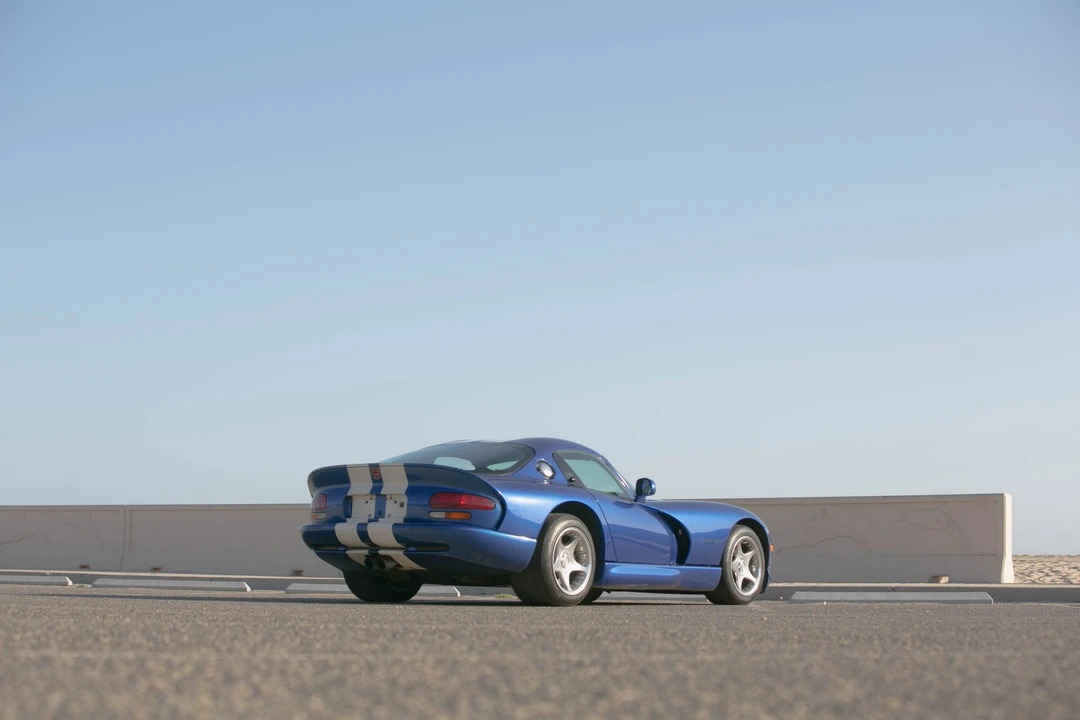 1996 Dodge Viper GTS 2nd Gen - Image 15 of 31