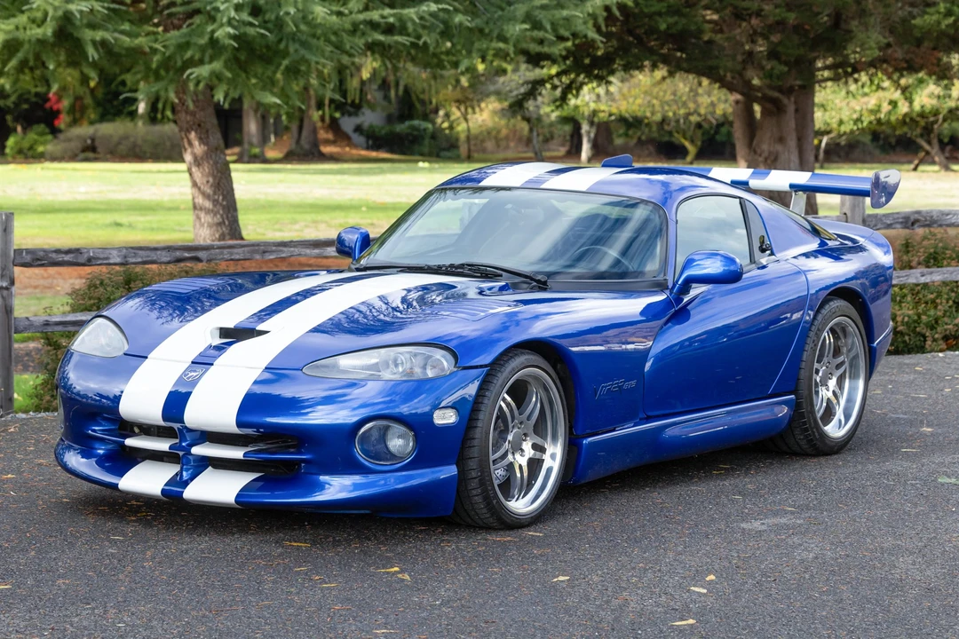 1996 Dodge Viper GTS 2nd Gen - Image 2 of 31