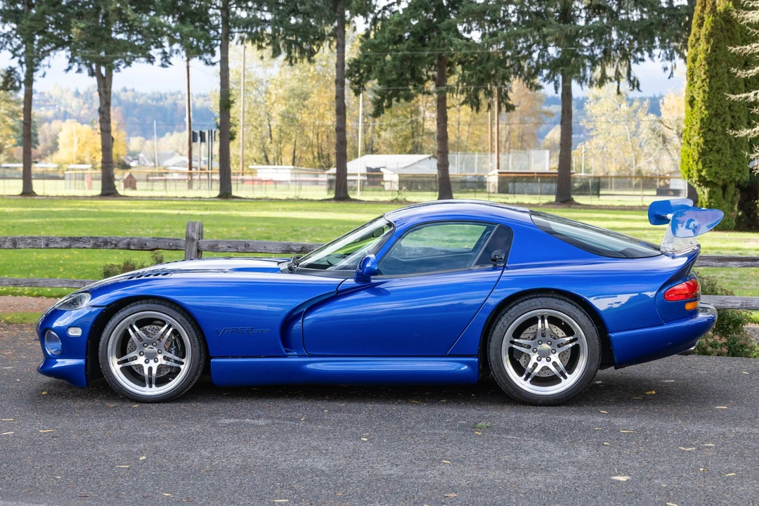 1996 Dodge Viper GTS 2nd Gen - Image 13 of 31