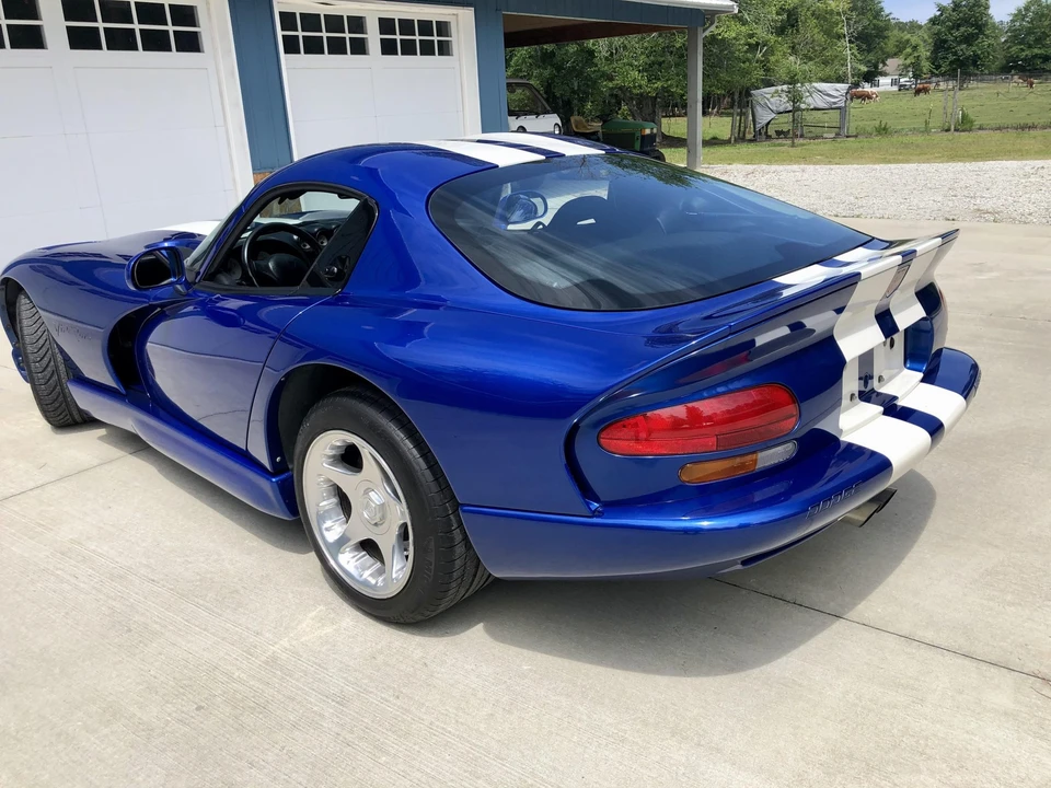 1996 Dodge Viper GTS 2nd Gen - Image 11 of 31