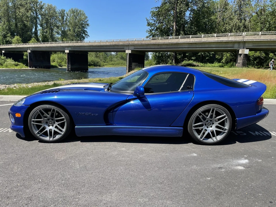 1996 Dodge Viper GTS 2nd Gen - Image 2 of 31