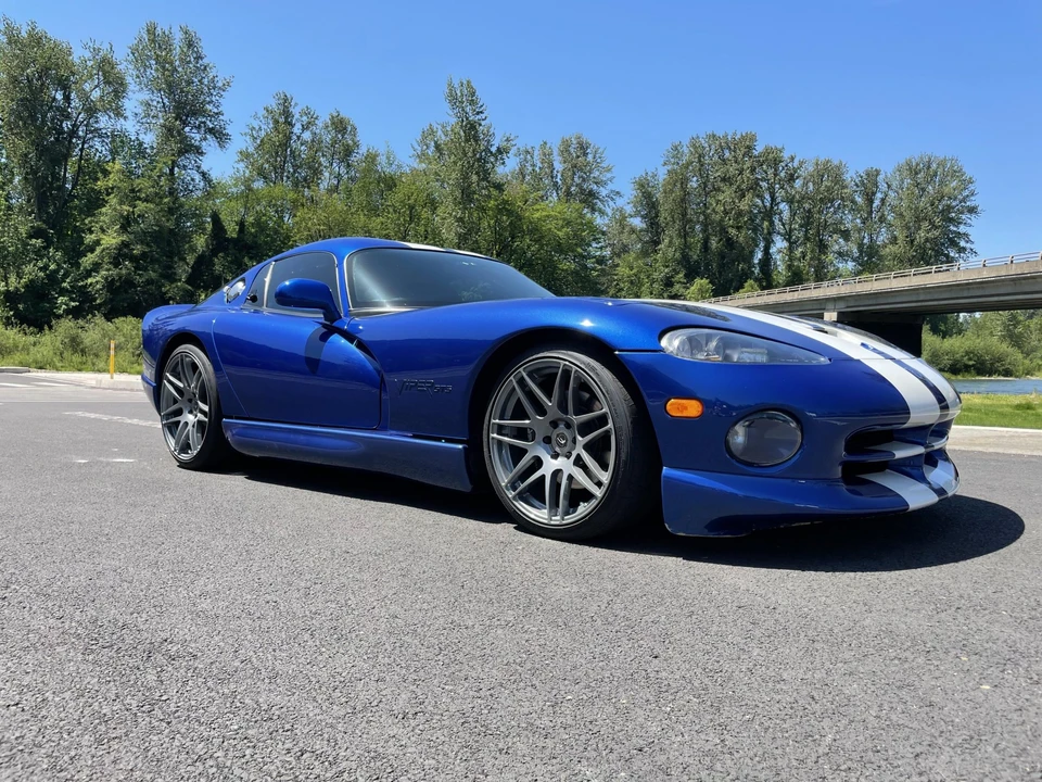 1996 Dodge Viper GTS 2nd Gen - Image 24 of 31