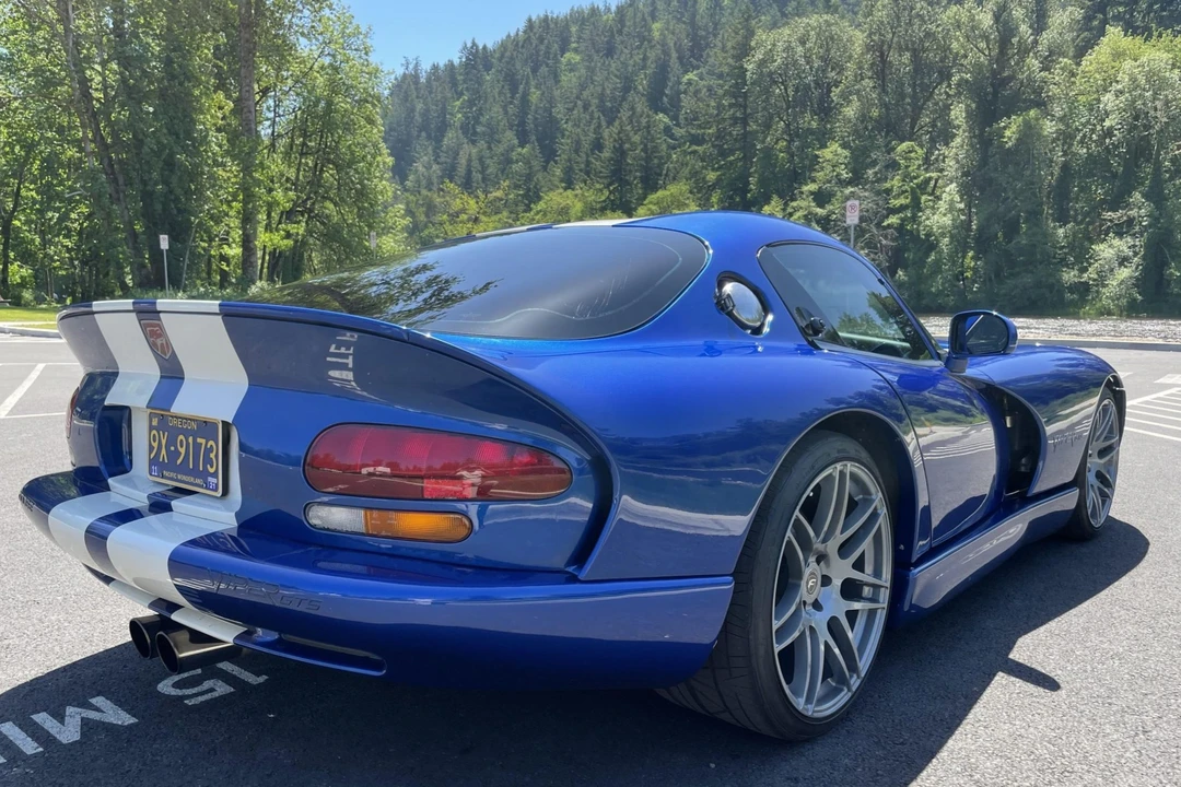 1996 Dodge Viper GTS 2nd Gen - Image 20 of 31