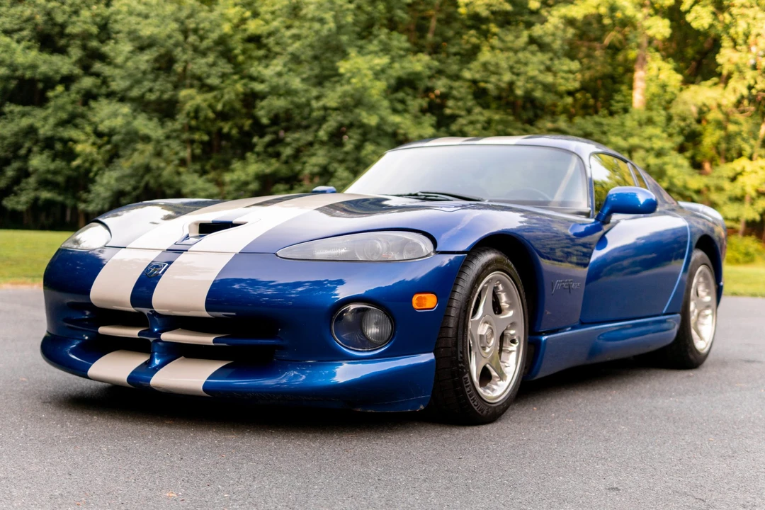 1996 Dodge Viper GTS 2nd Gen - Image 2 of 31