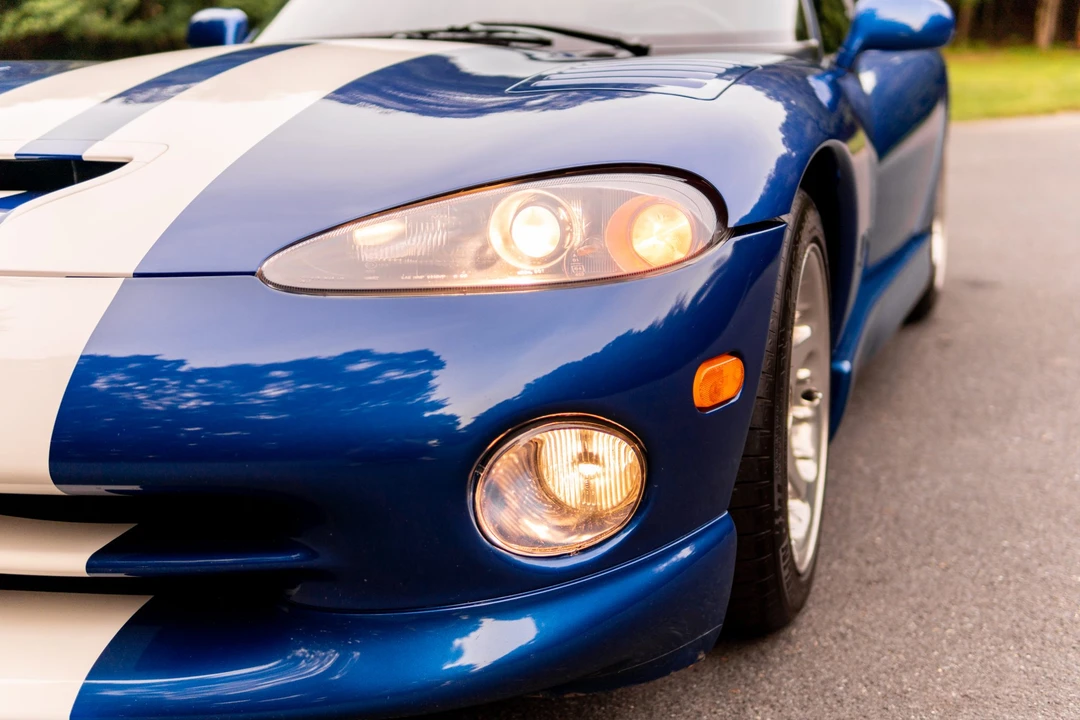 1996 Dodge Viper GTS 2nd Gen - Image 17 of 31