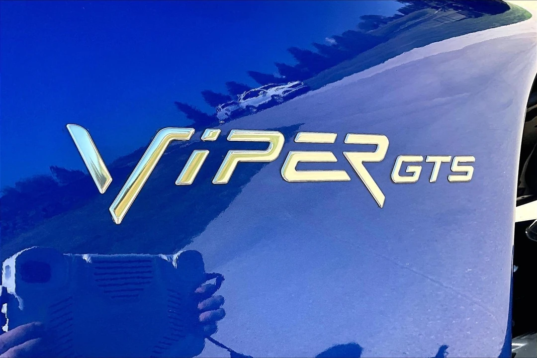 1996 Dodge Viper GTS 2nd Gen - Image 16 of 31