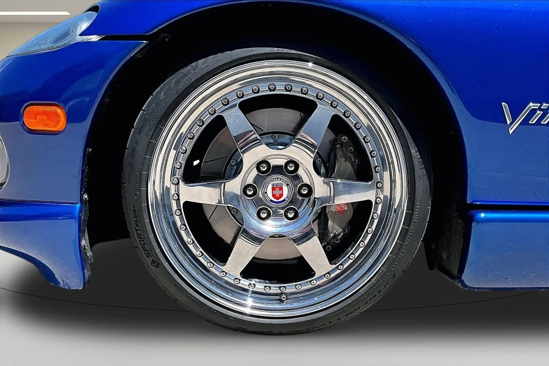 1996 Dodge Viper GTS 2nd Gen - Image 25 of 31