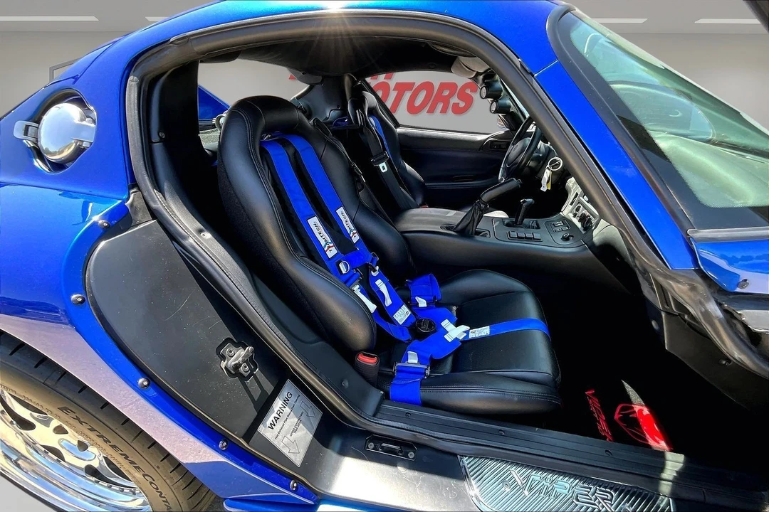 1996 Dodge Viper GTS 2nd Gen - Image 17 of 31