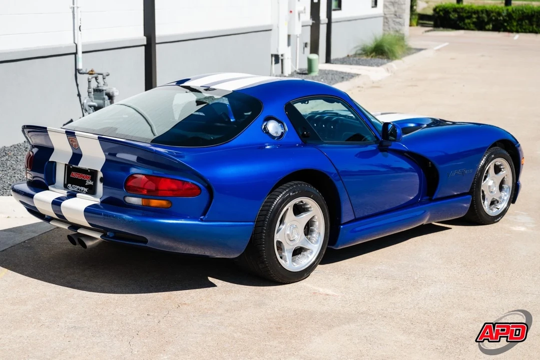1996 Dodge Viper GTS 2nd Gen - Image 9 of 12