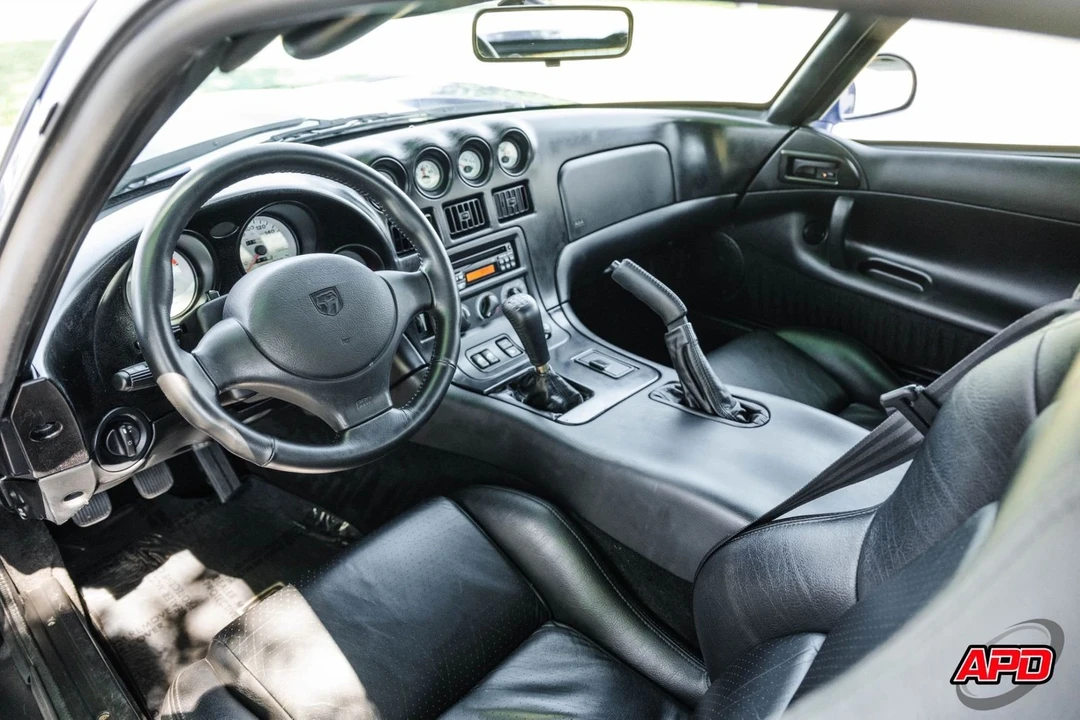 1996 Dodge Viper GTS 2nd Gen - Image 2 of 12